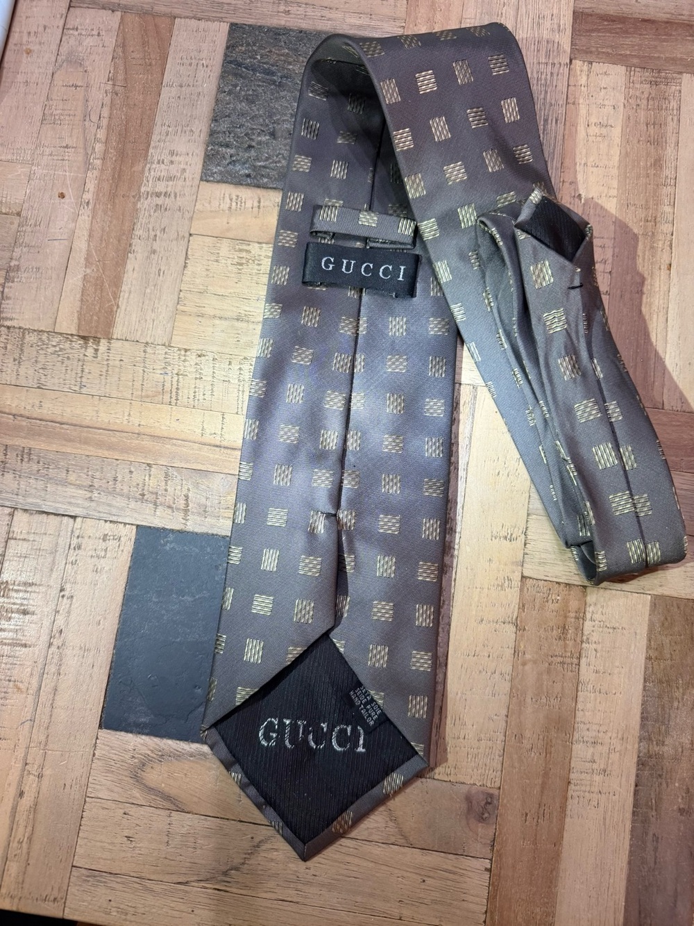 Vintage Gucci Silk Geometric Square Pattern Tie - Picture 3 of 4
